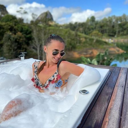 Cabana Privada Sin Prisa "Not Rush" Preciosa! Con Jacuzzi, Vista Y Acceso Directo Al Embalse, Vista A La Piedra , Deporte Acuatico Paddle Board And Breakfast Incluidos ! Imperdible Guatape Exterior photo